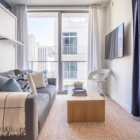 Boutique Condo In Dt Miami Perfect For Couples Fam Condo エクステリア 写真